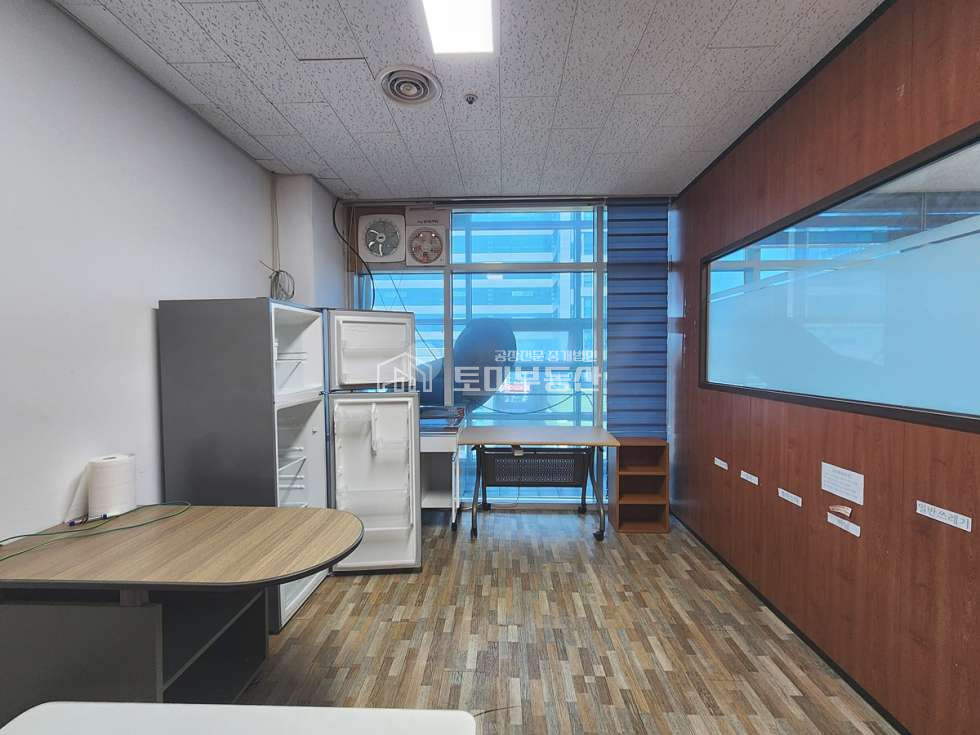 경기 김포시 양촌읍 학운리 가동 시스템냉.난방 설치. 전용41평 . 사무실,쇼핑몰,기업연구소,단순조립공장 매매 매물번호 13157 사진 6