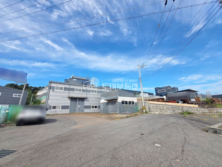 경기 김포시 대곶면 송마리 통행량 많은 2차선 도로접 호이스트 공장 임대 월세 매물번호 13055 사진 1
