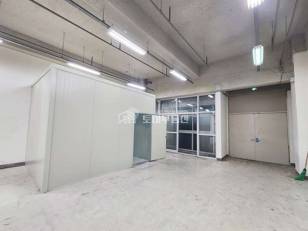 경기 김포시 양촌읍 학운리 나동 최저가격!! 메카존 아파트형공장매매. 상.하차 편리한 위치 매매 매물번호 10155 사진 3