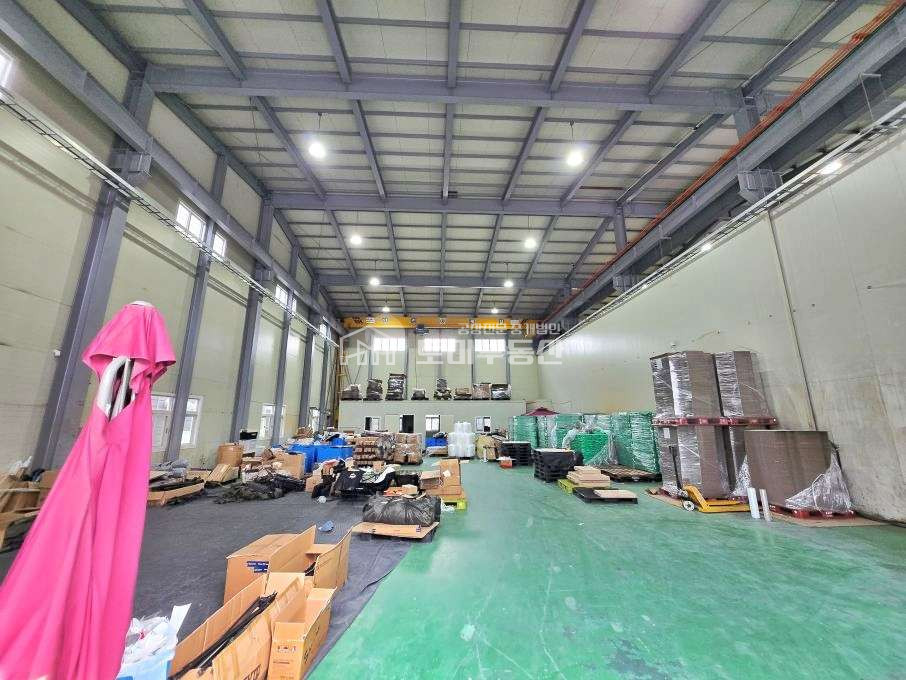 경기 김포시 양촌읍 학운리 산단 바로입주가능 125평 호이스트 동력 준비된 공장 월세 매물번호 10323 사진 1