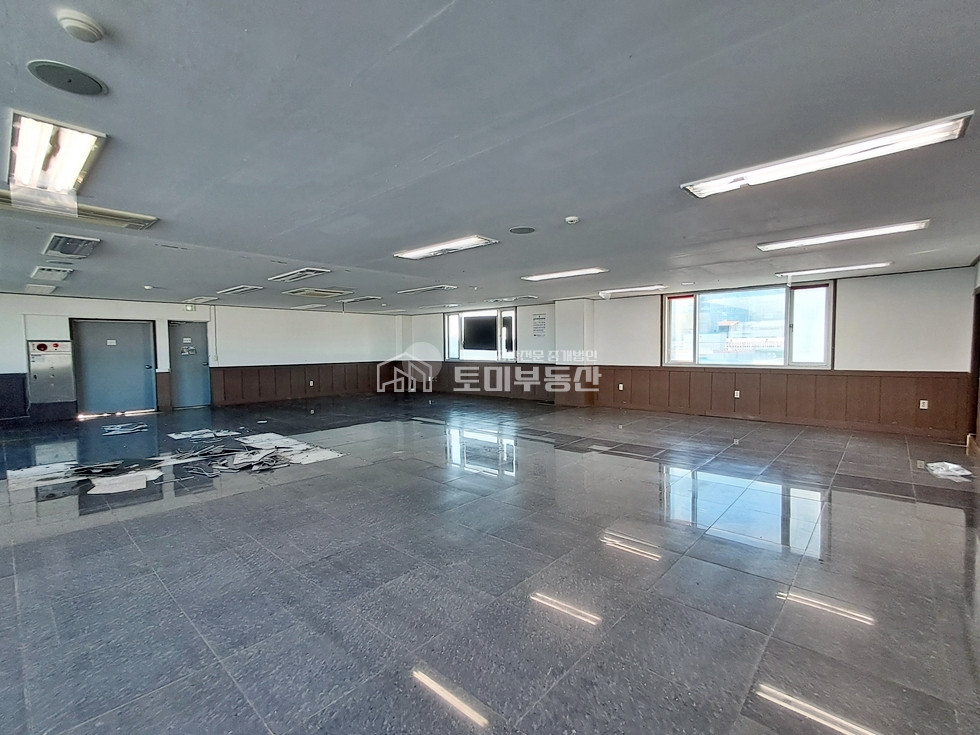 경기 김포시 양촌읍 학운리 1동 학운산업단지 호이스트설치 동력100KW 공장임대 월세 매물번호 11371 사진 2