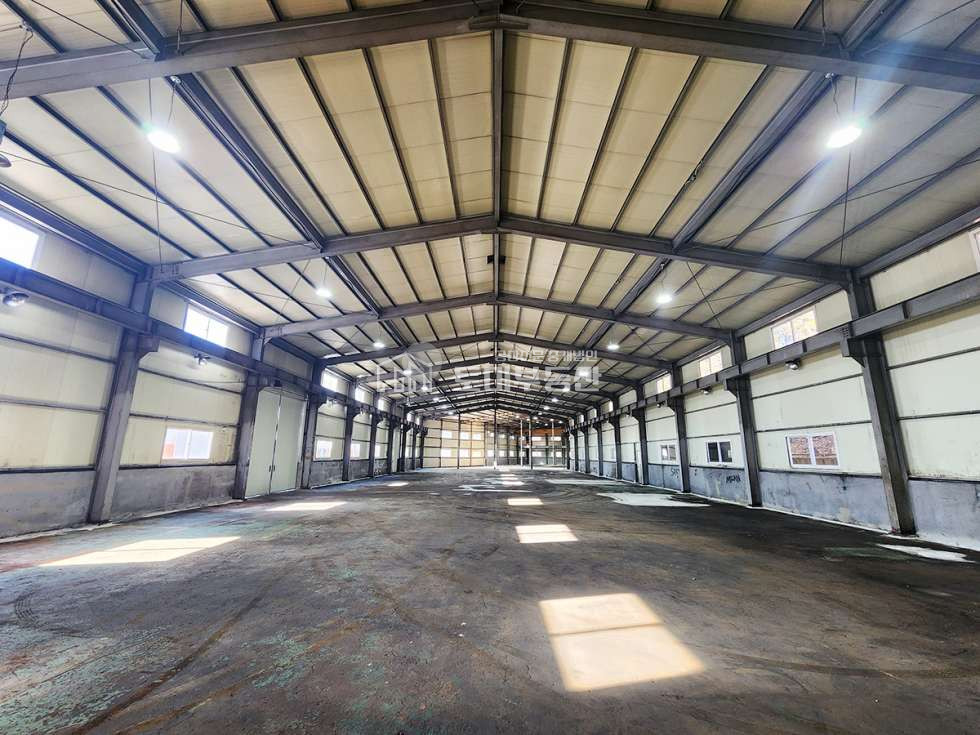 경기 김포시 대곶면 송마리 대지2400평, 건물685평. 동력200kw. 송마리 대형공장. 넓은마당. 츄레라가능 매매 매물번호 10371 사진 8