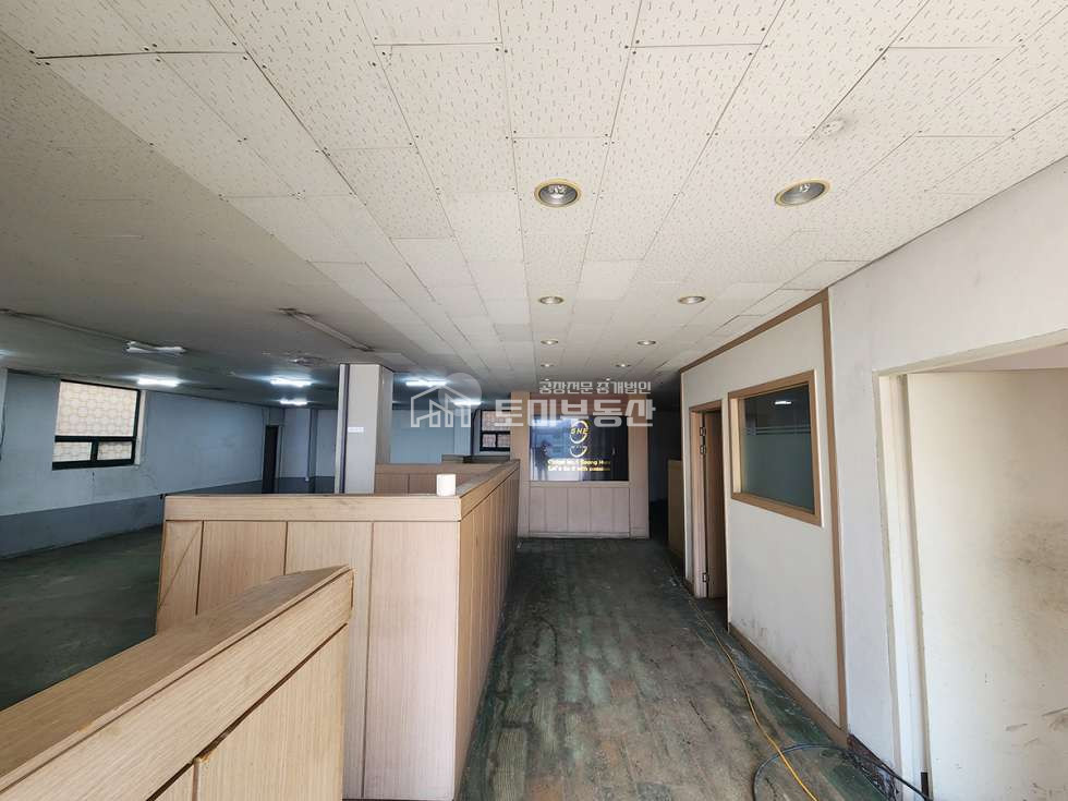 경기 김포시 대곶면 송마리 대지2400평, 건물685평. 동력200kw. 송마리 대형공장. 넓은마당. 츄레라가능 매매 매물번호 10371 사진 12