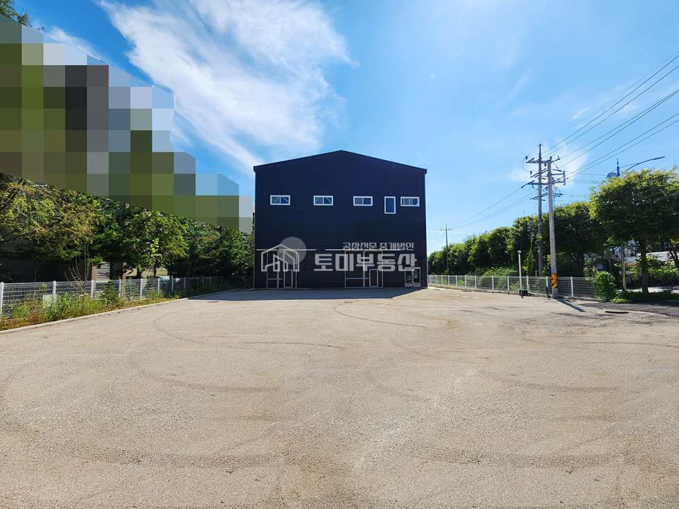 경기 김포시 통진읍 옹정리 1동 48번국도 100미터. 대지980평, 건물414평 . 츄레라원활, 대형창고.공장 매매 매물번호 10590 사진 3