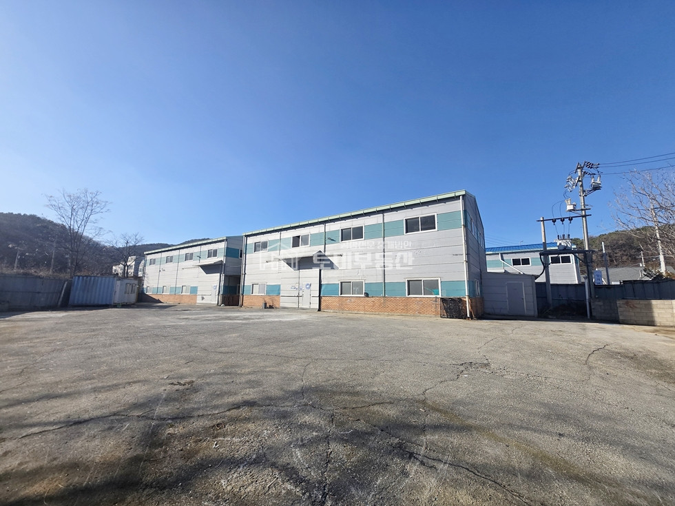 경기 김포시 월곶면 고막리 넓은마당 동력 150KW 대형차량진입가능 월세 300만원 월세 매물번호 11914 사진 2