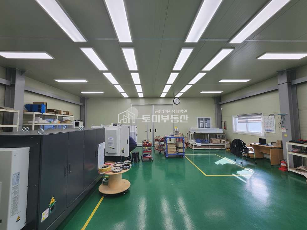 경기 김포시 양촌읍 대포리 1동 화물리프트 설치 연면적 140평 대포리 컨디션좋은 단독공장매매 매매 매물번호 11867 사진 8