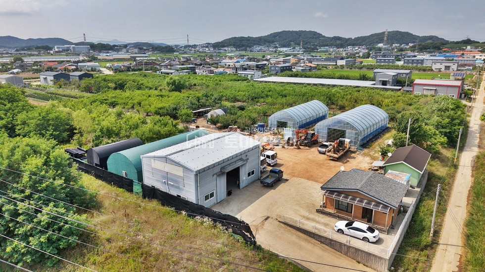 경기 김포시 양촌읍 학운리 가,나동 손볼곳없는 농가주택, 창고 모두 갖춘 개발압력높은 산업단지 인근 대형토지매매 매매 매물번호 13124 사진 2