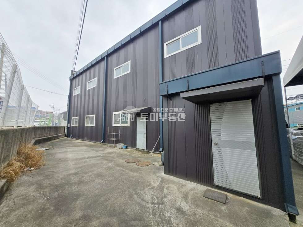 경기 김포시 대곶면 대명리 호이스트 앞 마당 활용 저렴한 60평 공장 임대 월세 매물번호 12907 사진 4