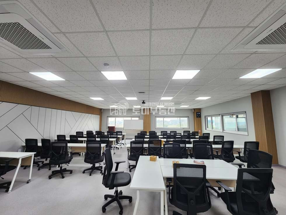 경기 김포시 양촌읍 학운리 1동 검단ic 3분거리. 연면적1500평 동력500kw 산업단지 신축공장매매 매매 매물번호 10513 사진 14