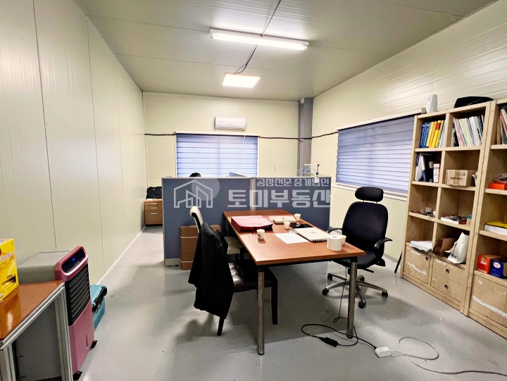 경기 김포시 대곶면 대벽리 4동 호이스트 설치완료된 산업단지 인근공장임 월세 매물번호 10885 사진 8