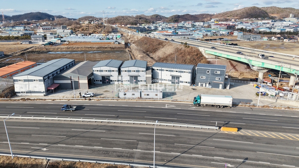 경기 김포시 양촌읍 학운리 가동 김포 학운산업단지 인근 단독부지 대형차량 진출입가능한 공장 및 가설천막 통임대 월세 매물번호 10140 사진 13